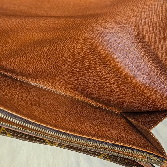 LV `Monogram Flap Porte Tresor Wallet - Picture 11 of 17